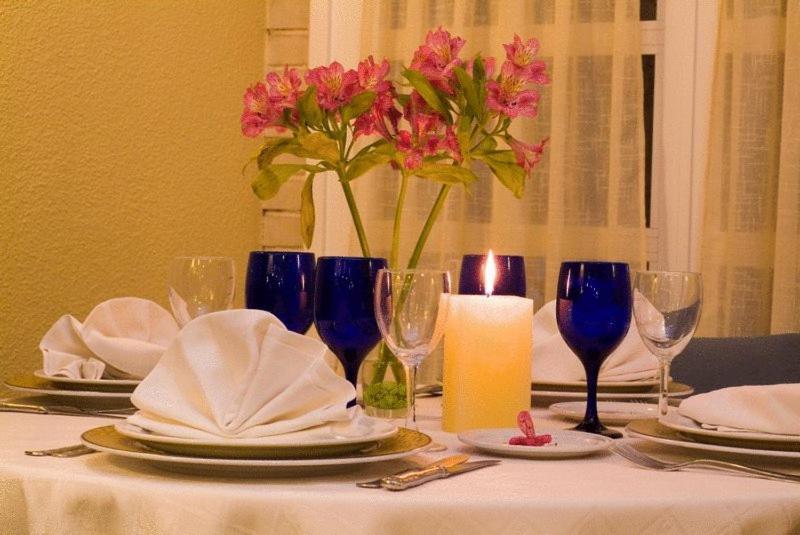 Hotel Restaurant Llansola Сан-Карлос-де-ла-Рапіта Екстер'єр фото